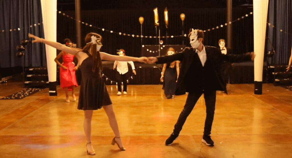 Two students of the French American Academy dancing in the Musical "Face a Face"